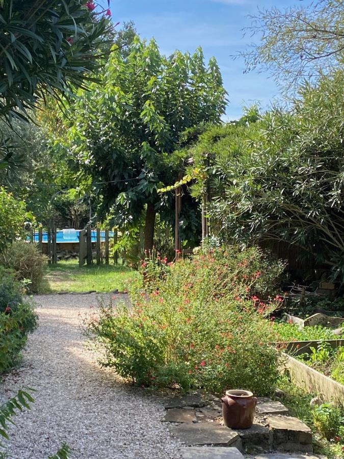 La Poterie Bed & Breakfast Carresse Bagian luar foto