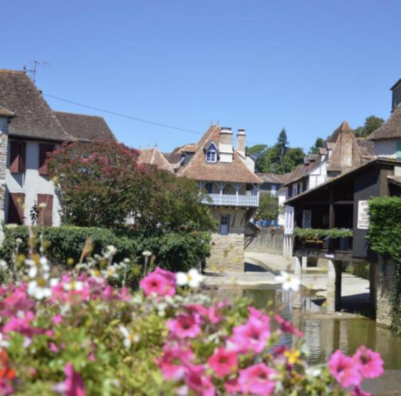 La Poterie Bed & Breakfast Carresse Bagian luar foto