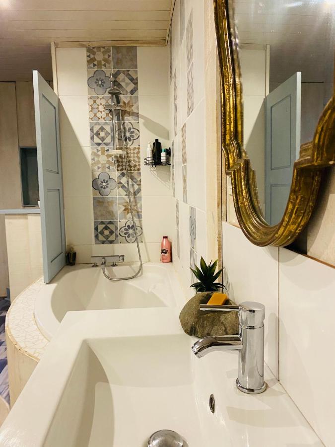 La Poterie Bed & Breakfast Carresse Bagian luar foto