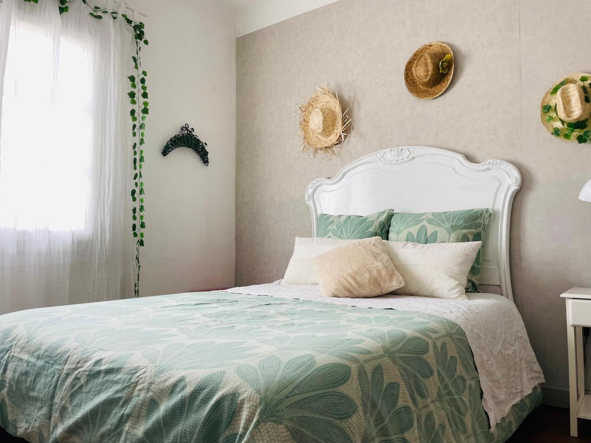 La Poterie Bed & Breakfast Carresse Bagian luar foto